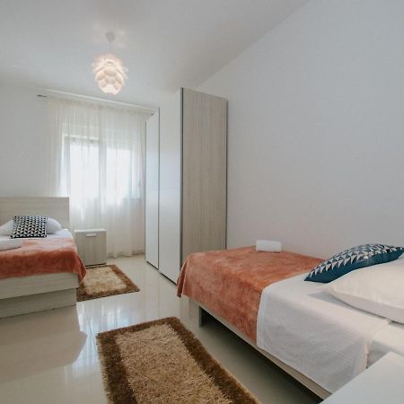 Luxury Apartment Di Trogir Exterior foto